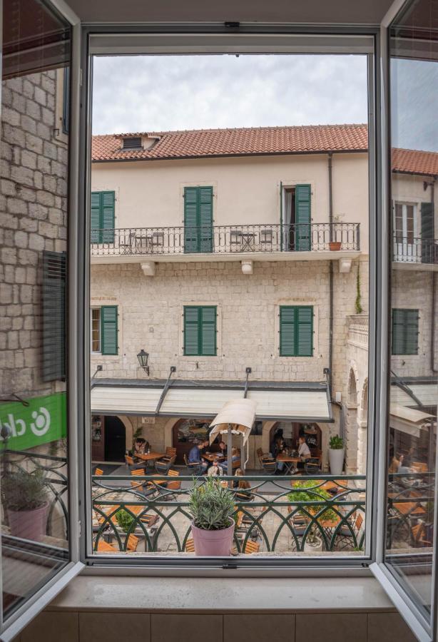 شقة Main Square View كوتور المظهر الخارجي الصورة